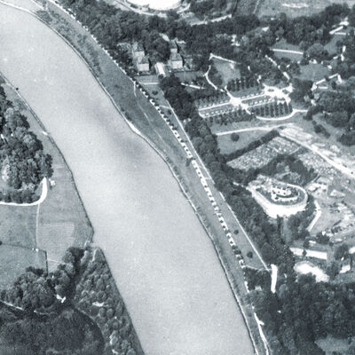 Bild vergr&ouml;&szlig;ern: Auf diesem Bild sieht man eine Luftaufnahme des Luitpoldparks aus dem Jahr 1920.